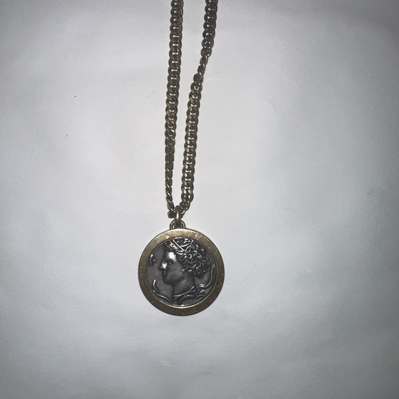 Jenny Bird Pendant necklace - Picture 2 of 2